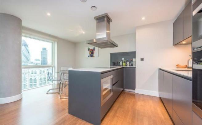 One Commercial Street Apartment Лондон Екстериор снимка